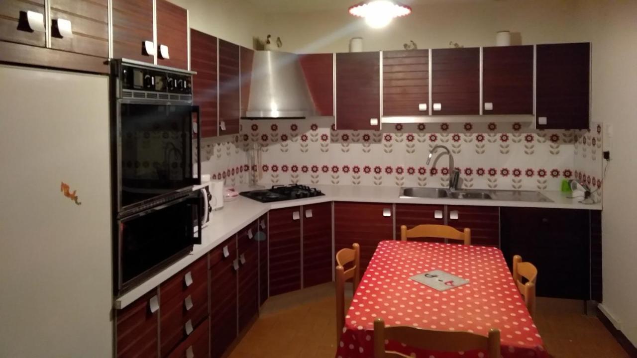 Grande Maison De Plain Pied Avec Jardin Arbore. Champignelles Εξωτερικό φωτογραφία