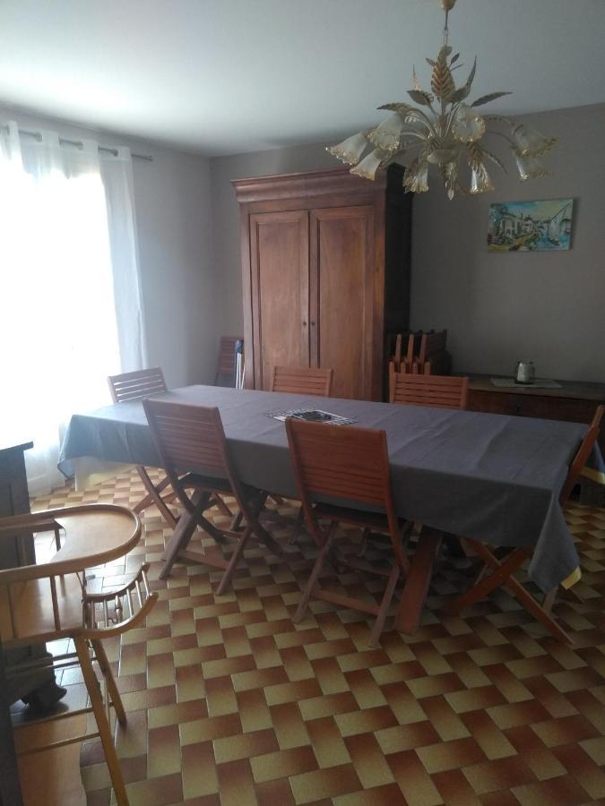 Grande Maison De Plain Pied Avec Jardin Arbore. Champignelles Εξωτερικό φωτογραφία