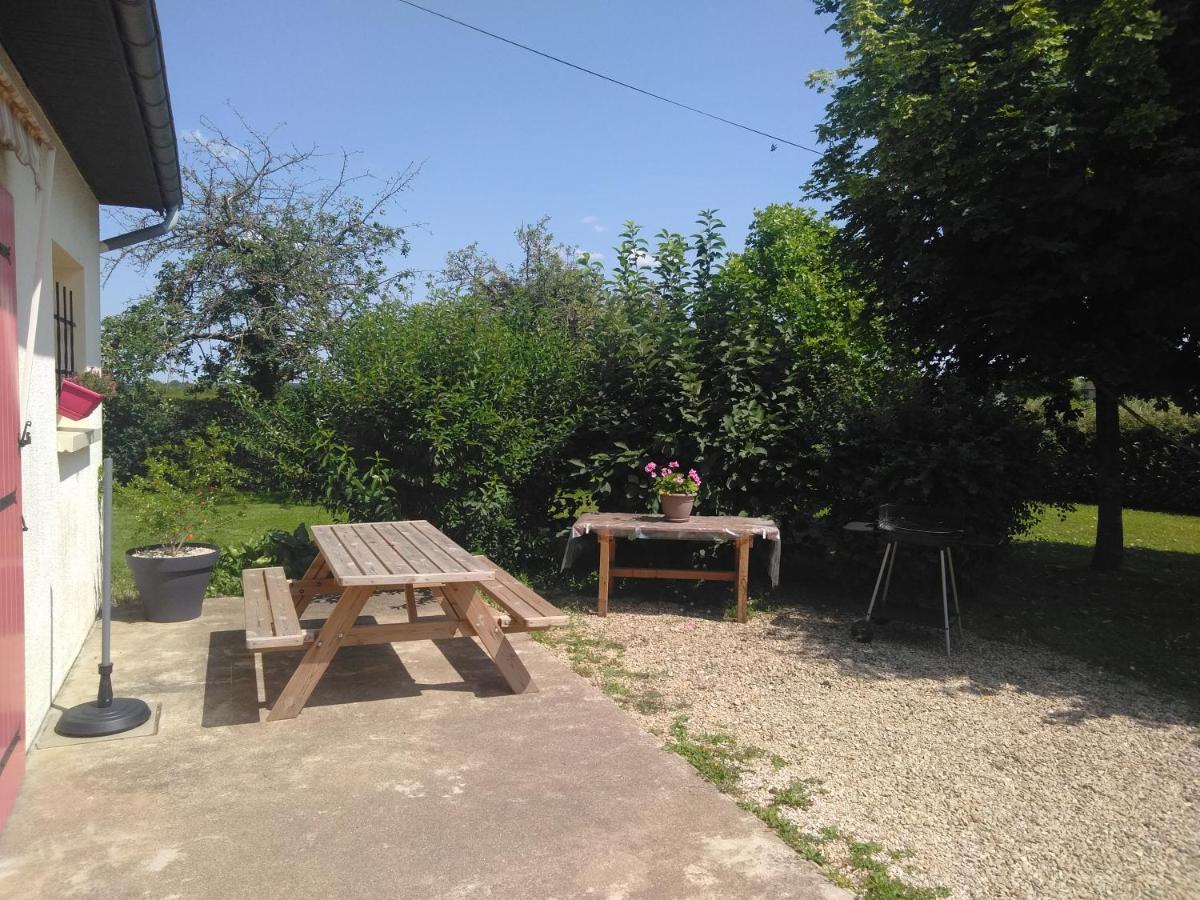 Grande Maison De Plain Pied Avec Jardin Arbore. Champignelles Εξωτερικό φωτογραφία