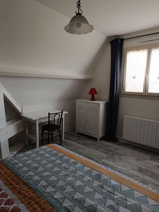 Grande Maison De Plain Pied Avec Jardin Arbore. Champignelles Εξωτερικό φωτογραφία